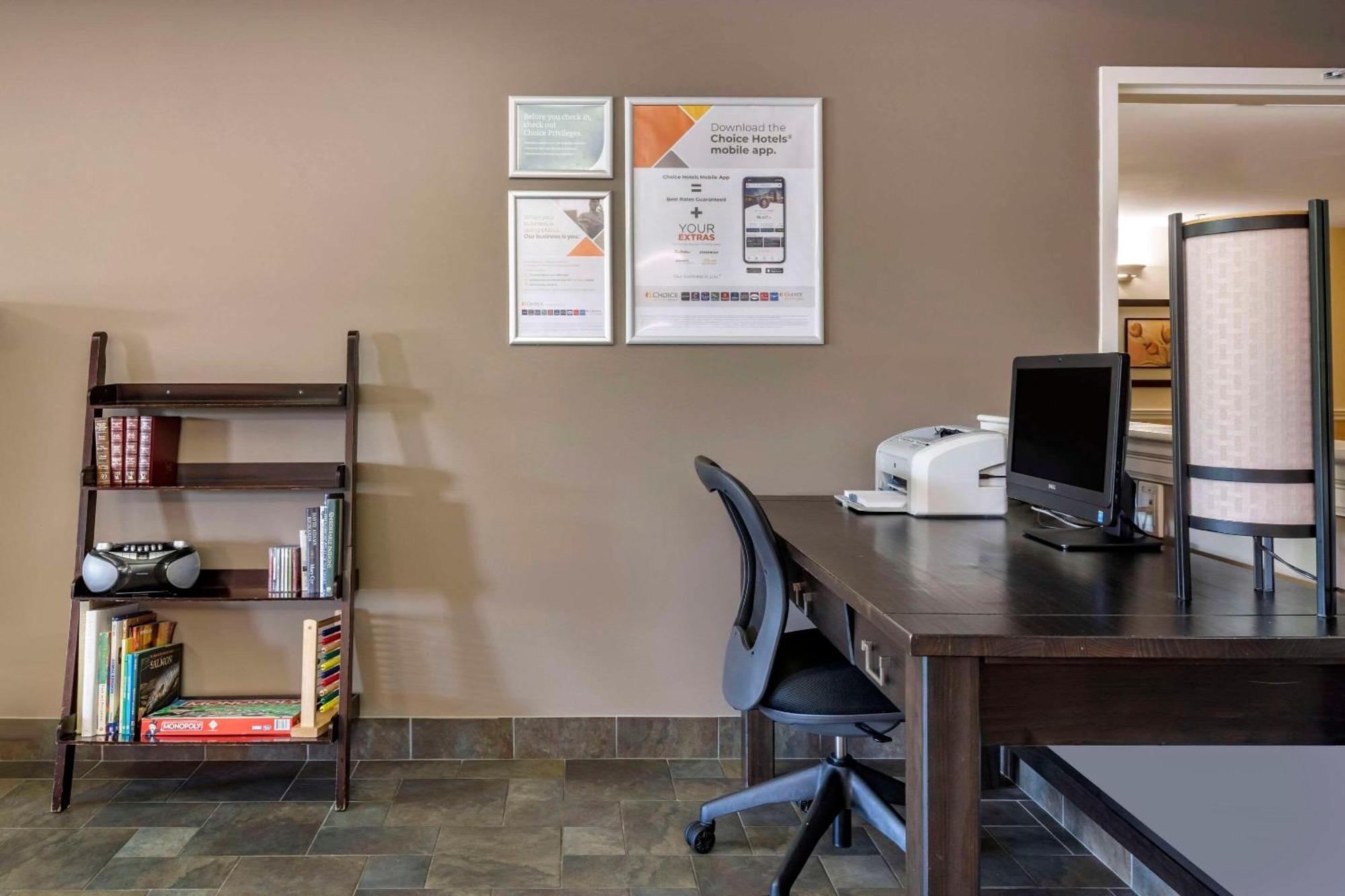 Quality Inn & Suites Quispamsis Rothesay Dış mekan fotoğraf