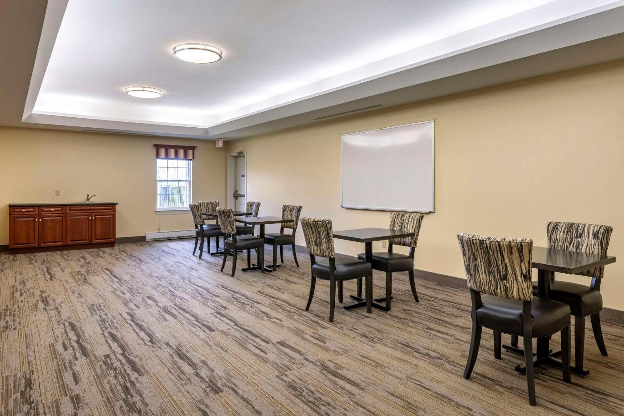 Quality Inn & Suites Quispamsis Rothesay Dış mekan fotoğraf